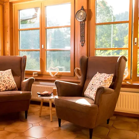 Dorfpension Mariahilfberg Πανσιόν Gutenstein