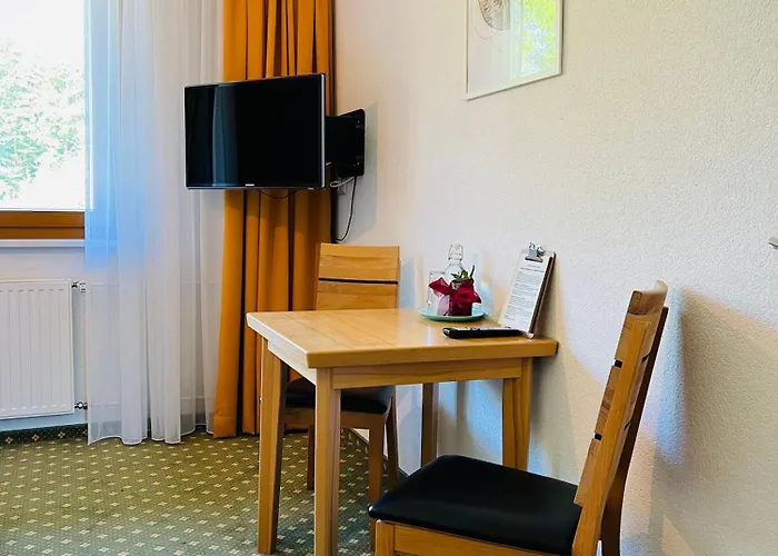 Dorfpension Mariahilfberg Vendégház Gutenstein